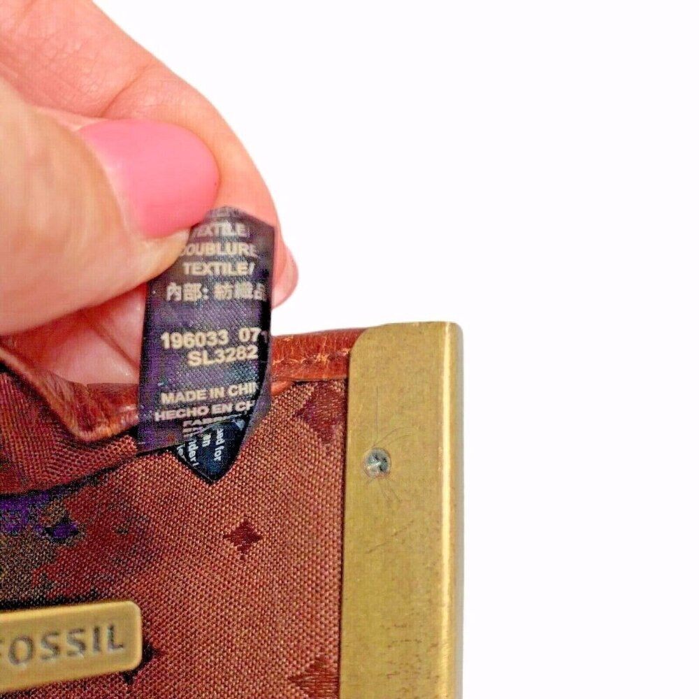 Vtg Fossil Croc Embossed Leather Wallet Clutch Metal Close Multiple pockets - Picture 10 of 12